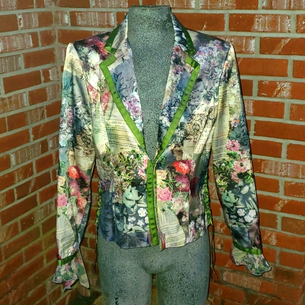 Boho Chic Blazer in Green